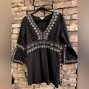 Made in India. 100% cotton, appliqué stitching detail, boho tunic.